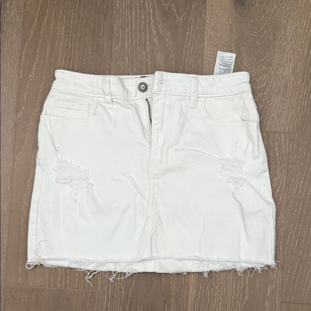 Hollister high rise white skirt